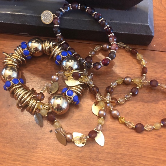 A Bunch of Stretchy bracelets. - Picture 1 of 4